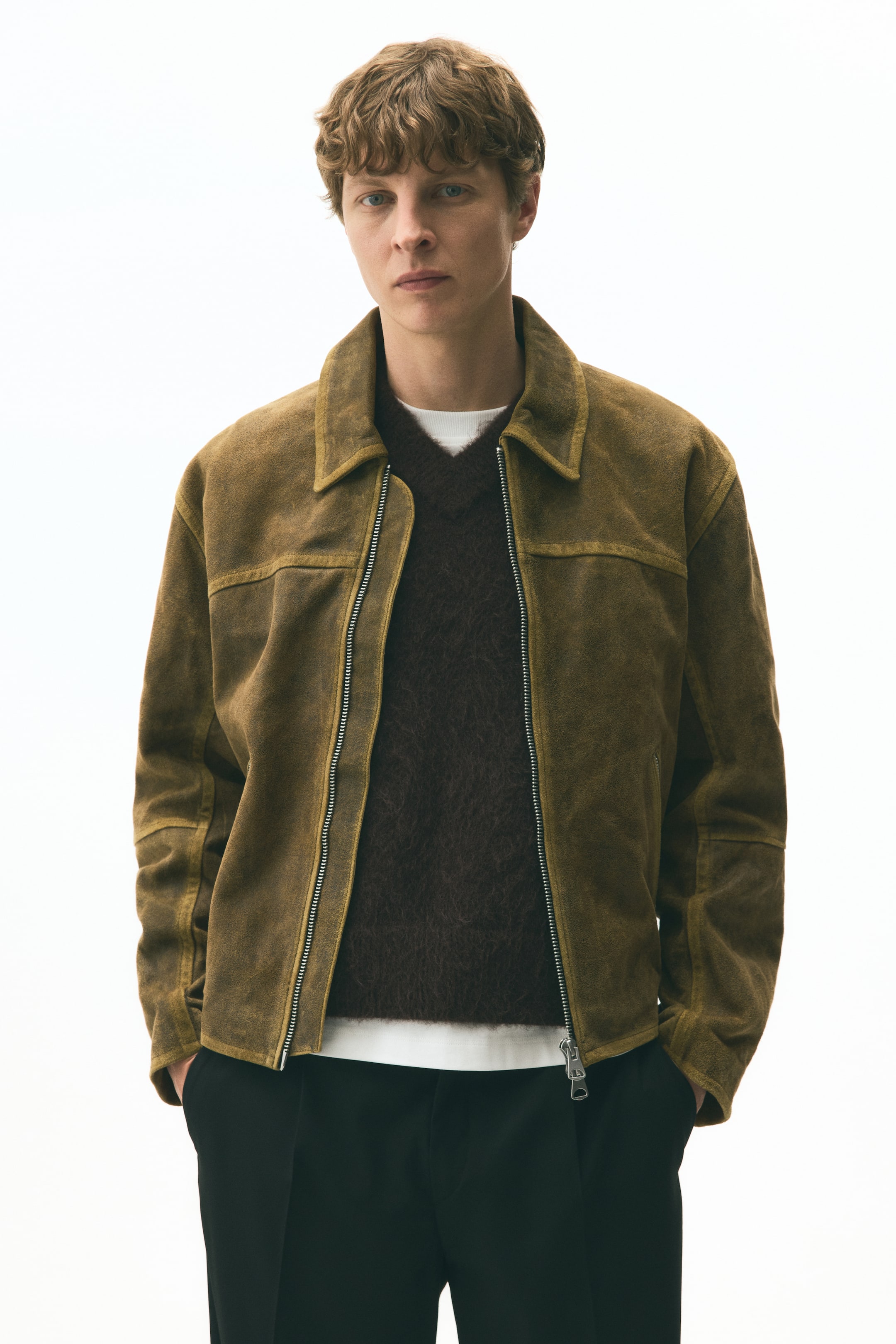 Ropa de moda para hombre: prendas esenciales de este otoño 2025