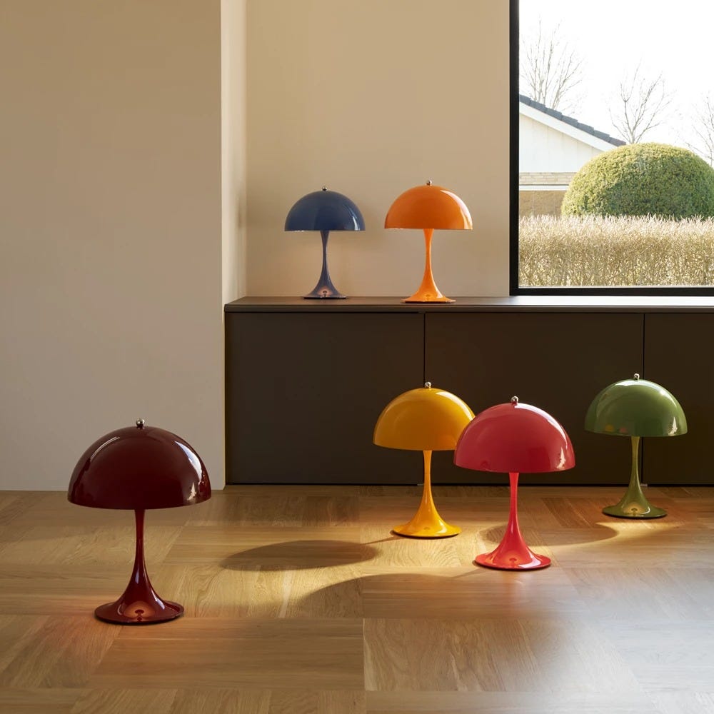 スペースエイジデザイン ローボード シンプル おしゃれ インテリア スペースエイジとは？近未来的でレトロなインテリアのつくりかた＆家具5選