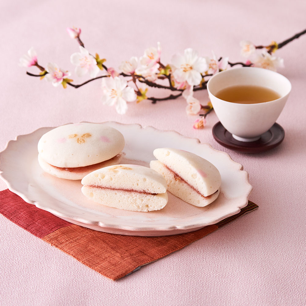 希少な 新品 米粉桜餅 和菓子職人 お花見桜 どら焼き ホットケーキ パンケーキ お花見の差し入れにも！ 桜と花のお菓子20選【婦人画報のお取り寄せ】
