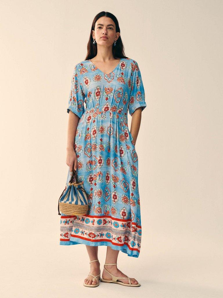 sachin and babi light blue dress Chelsea Flower Show Guide: Everything You Need to Know  The Sybarite