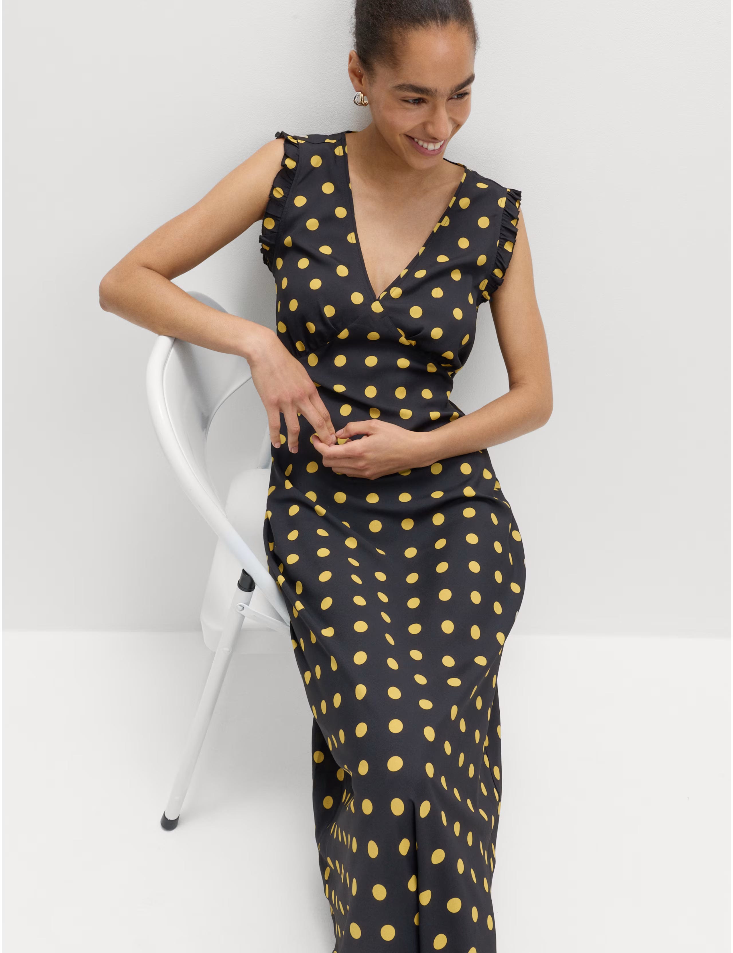topshop austin spot print midi dress The Topshop Austin Dress That Keeps Selling Out Is Back In Stock (And It  Comes In New Prints)