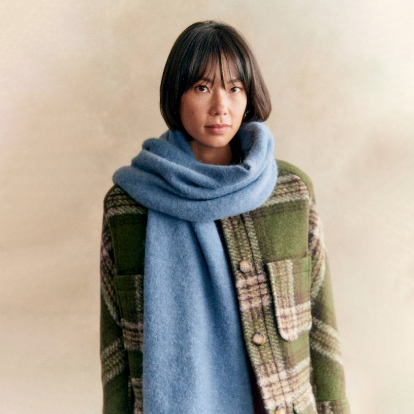 Alo Yoga☆ Merino Wool Oversized Scarf グレー ウール Merino Wool Oversized Scarf - Hazy Heather Grey | Alo Yoga
