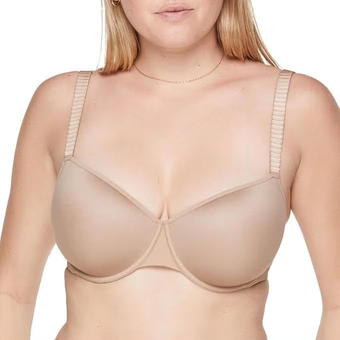 18 Best Bras for Backless, Strapless & Low-Cut Styles