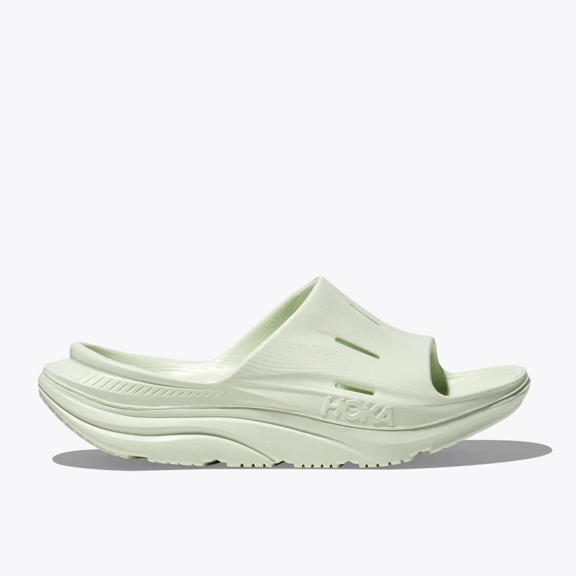 The 13 Best Walking Sandals With Arch Support, Per Podiatrists