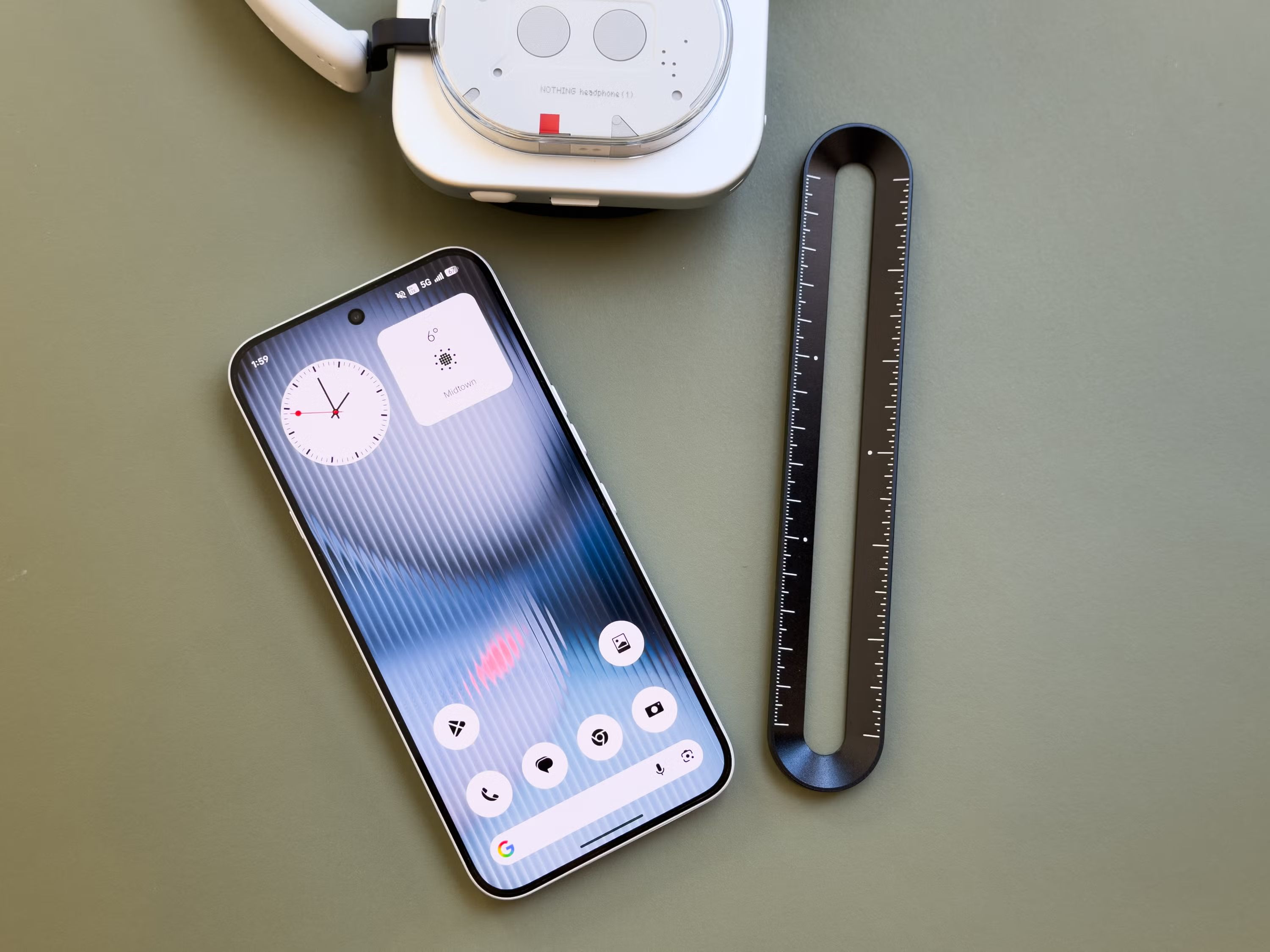 Nothing Phone (4a) Pro: The Best $500 Phone for Android Enthusiasts