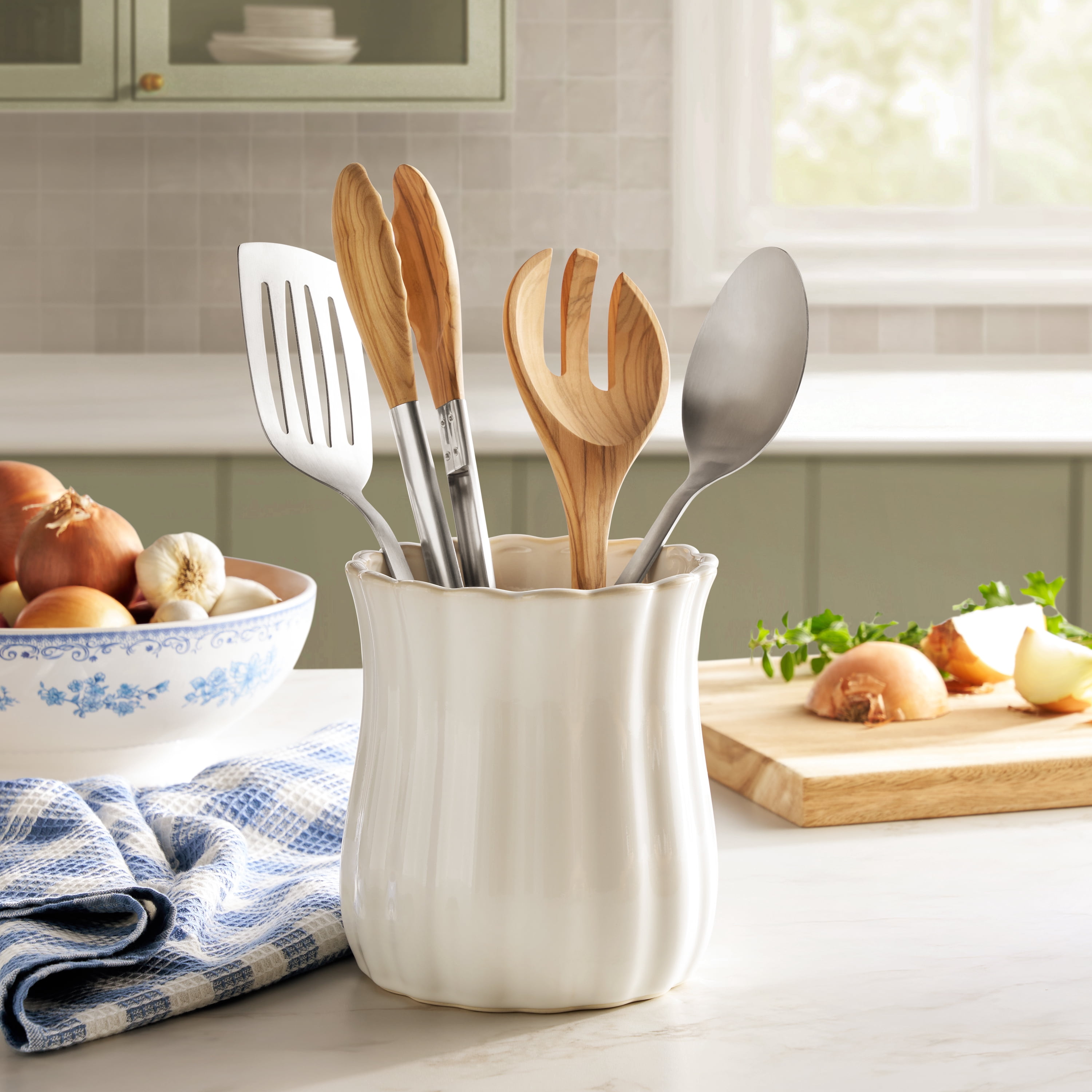 The Pioneer Woman's Kitchen Collection Is Now at Walmart: Cookware
