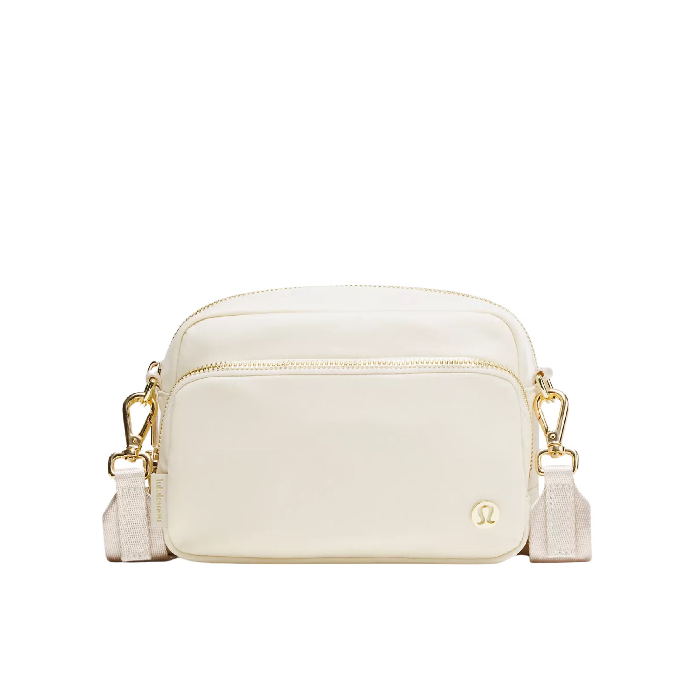 Lululemon's Crossbody Bag Is the Ultimate Summer Accessory Lululemon's Crossbody Bag Is the Ultimate Summer Accessory