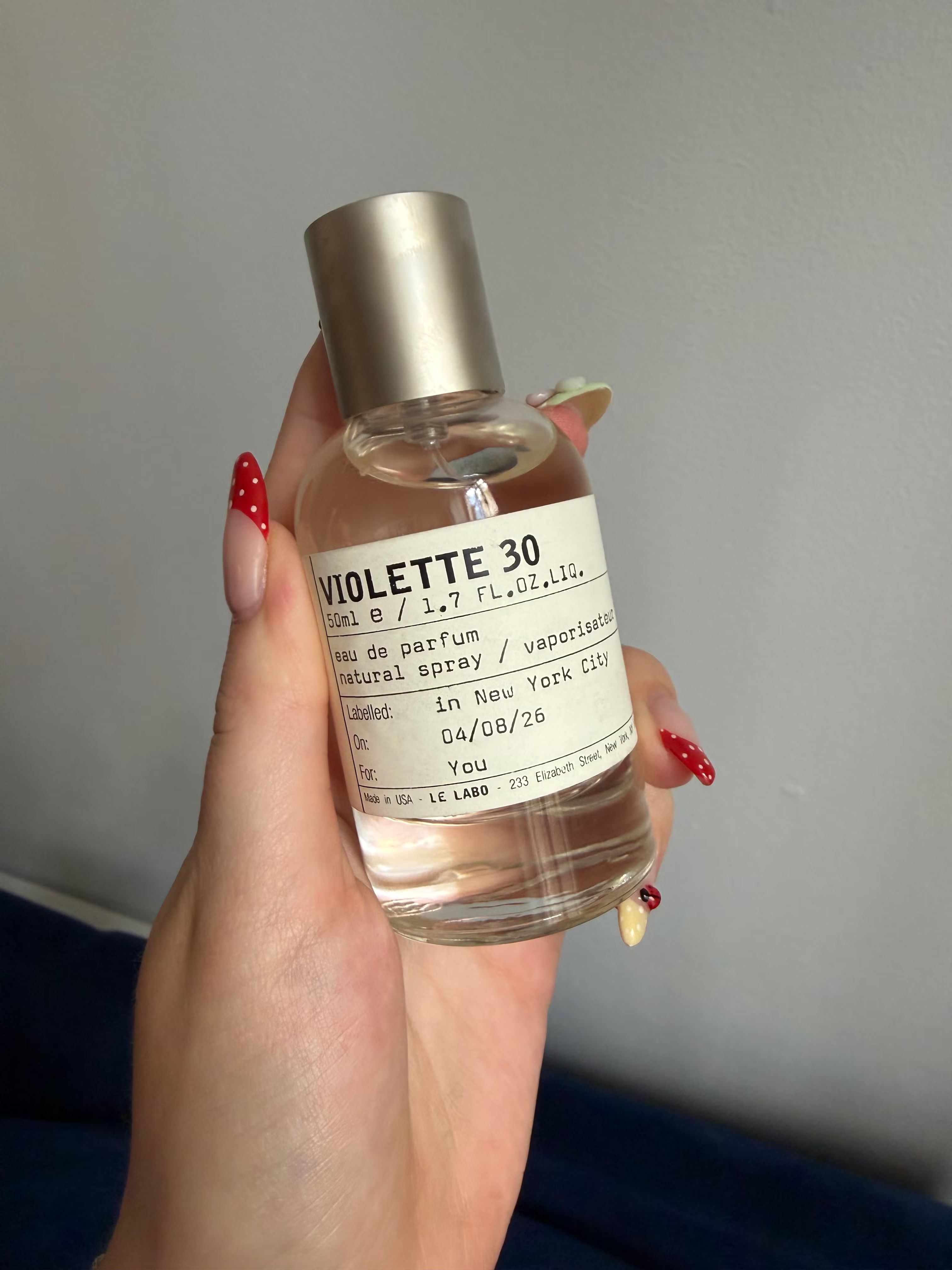 The Best Violet Perfumes, According to a Fragrance-Obsessed Editor